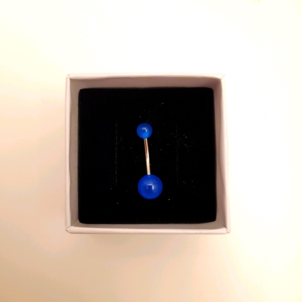 NWOT Blue Belly Ring
